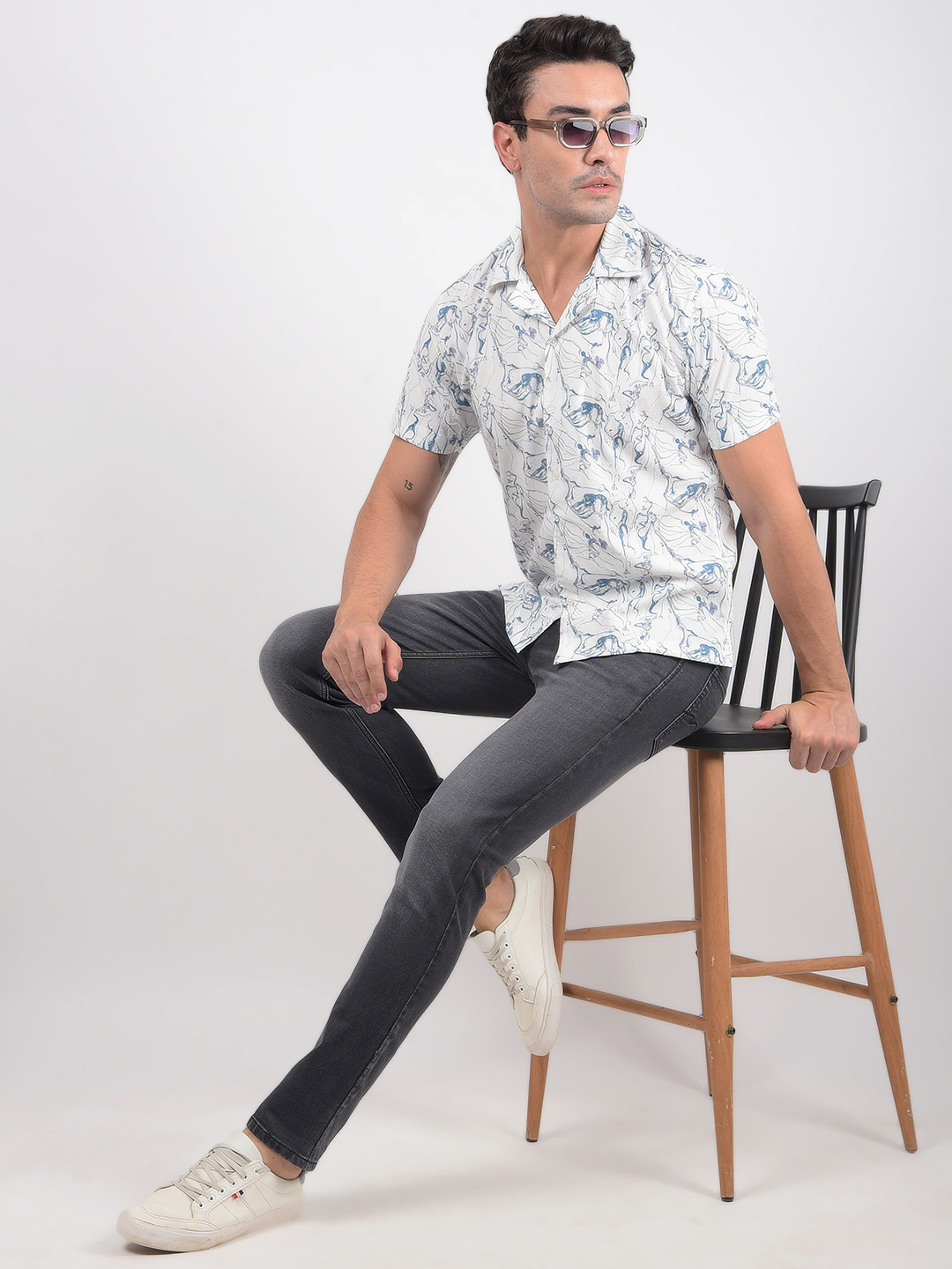 Numero Uno Men Printed White Resort Collar Fit Shirt